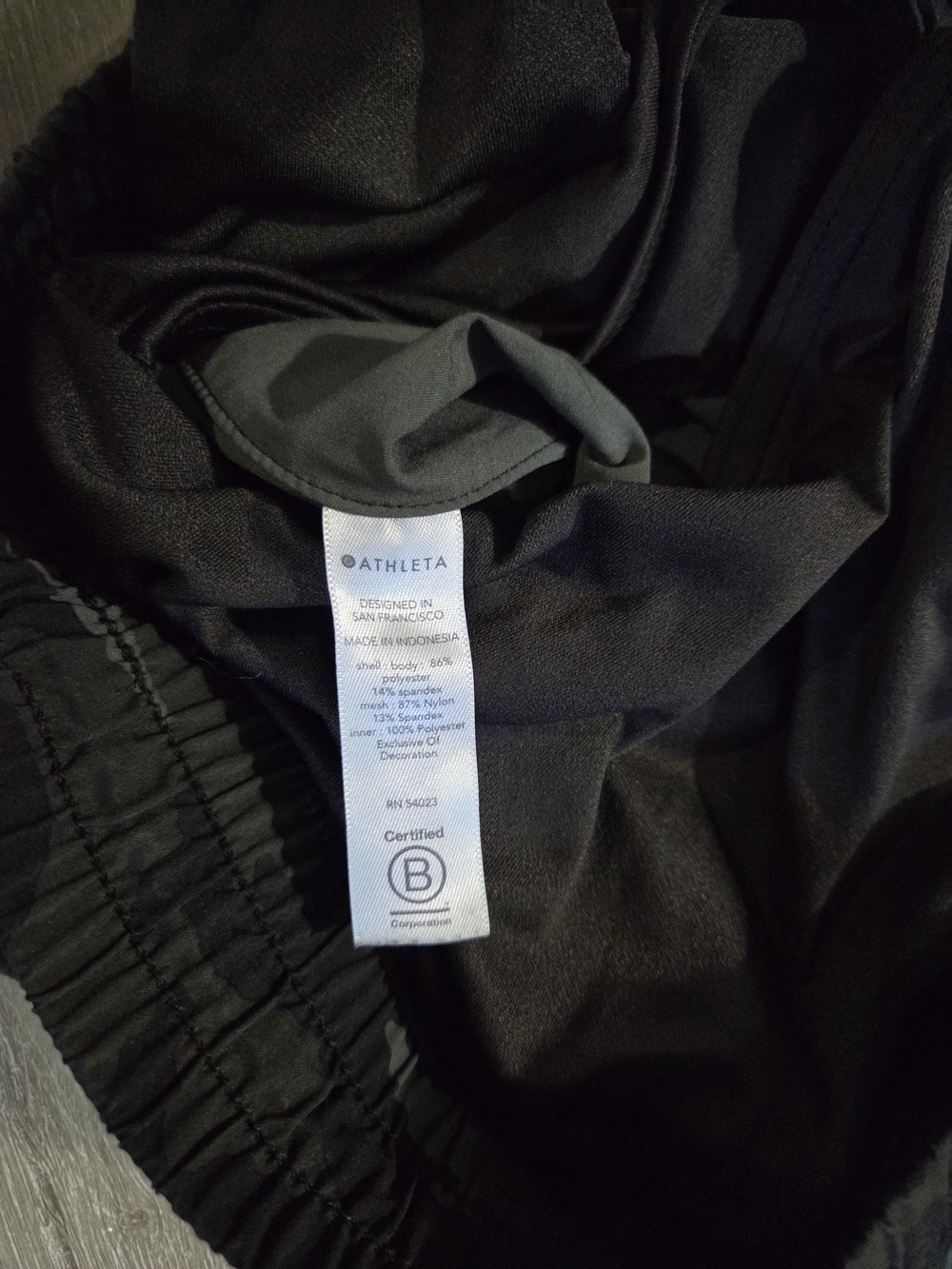 Athleta Printed Mesh Racer Run Short (4" Inseam) - Picture 8 of 10